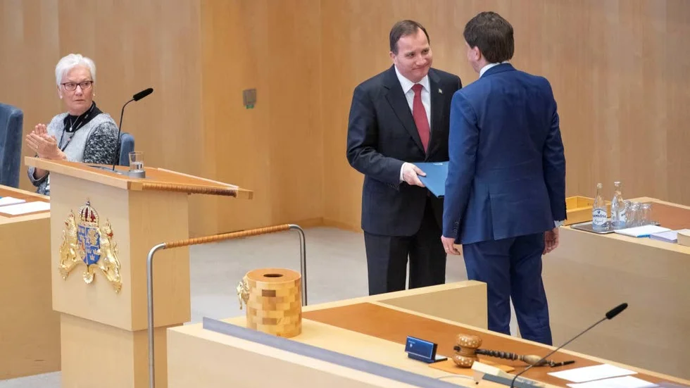 Statsminister Stefan Löfven (S) tar emot statsministerförordnadet av  Andreas Norlén.