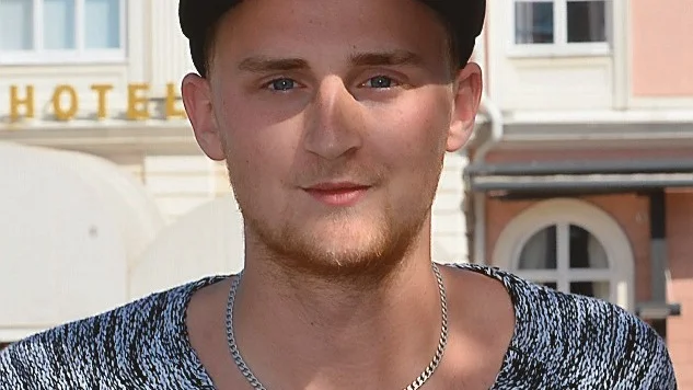 Jesper Svensson inledde U23-NM med guld i singel.