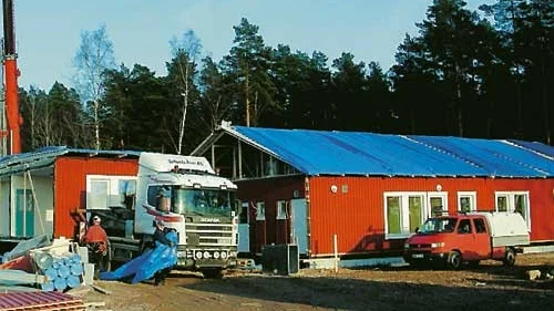 I början på veckan monterades den nya förskolan i hop vid Snokeborondellen.