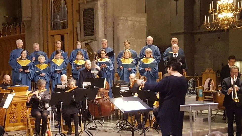 Vackert i Domkyrkan. Östgöta Barock och Domkyrkans Kammarkör tolkade Bach.