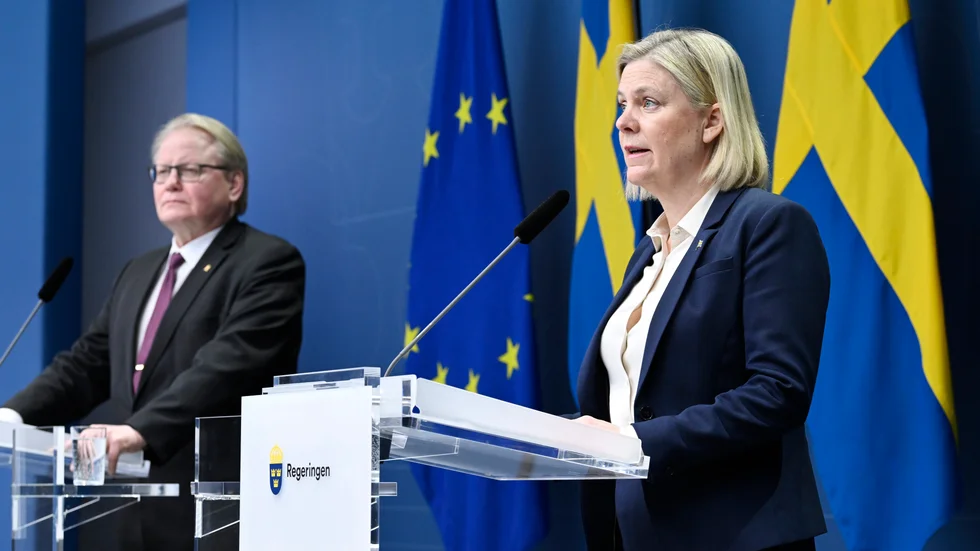 Försvarsminister Peter Hultqvist och statsminister Magdalena Andersson. Arkivbild.