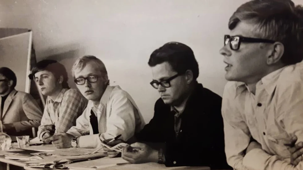 Ungdomsförbundet. I september 1970, valrörelse i Platenskolan, Motala. Sven Lindgren längst till höger.