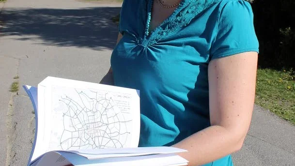 "Vi som bor här har inte fått någon möjlighet att säga vad vi tycker om det här beslutet" uppger Charlotte Lundgren.