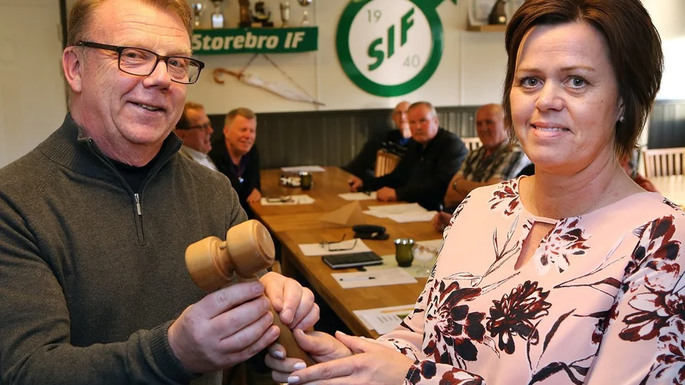 Eva Kindstrand-Drie tar över ordförandeposten i Storebro IF efter Ove Olsson, som varit ordförande i tre omgångar. Foto: Roelof Stroetinga