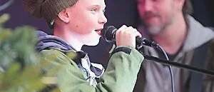 BILDEXTRA: Julen startade med skyltsöndagen