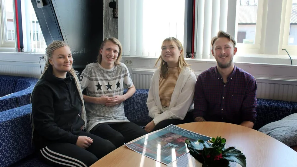 Margona Saari, Ted Isaksson, Fanny Simme och Patrik Andersson är de fyra regissörerna som medverkat.