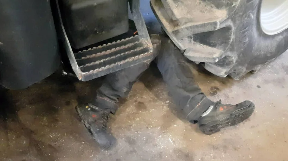 Det är inte så illa som det ser ut med Per-Erik Nordin i verkstaden.