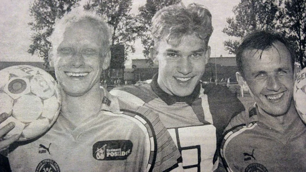 Matchvinnarna för VFF inför storpublik 1994: Bosse Sandqvist (då Karlsson), Anders Jonsson och Arber Hasangjekaj.