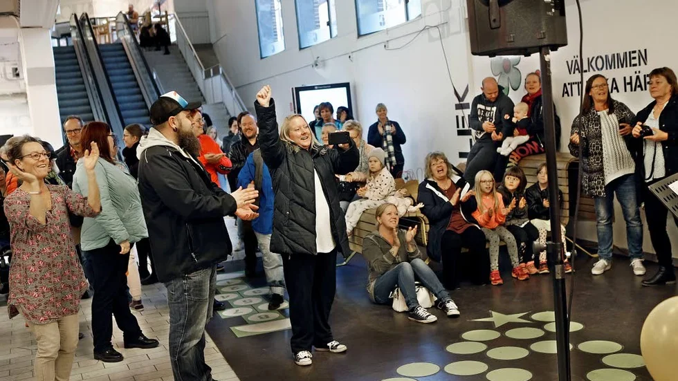 Entusiastisk publik i Gallerian.