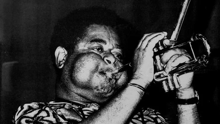 John Birks "Dizzy" Gillespie,var en amerikansk jazztrumpetare, orkesterledare, sångare och kompositör. 1974 var han i Gamleby.