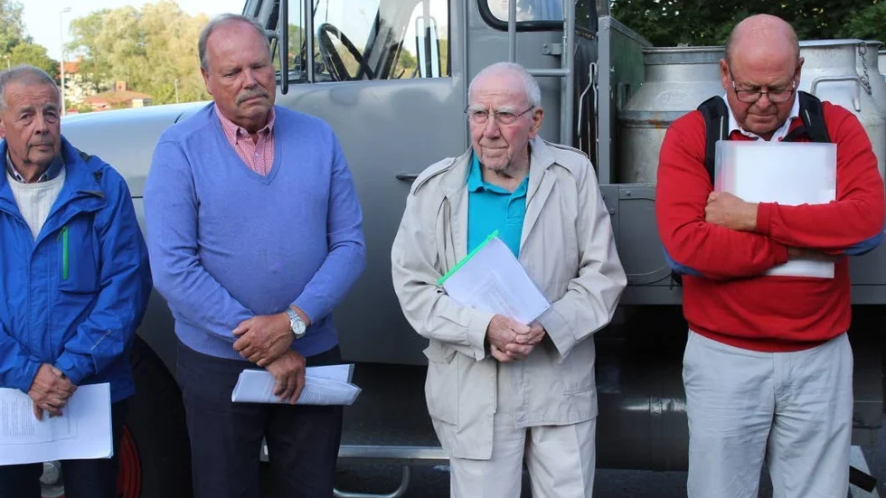 Pär Kronström, Tommy Thuresson, Axel Karlsson och Jerker Carlsson guidade måndagskvällens vandring.