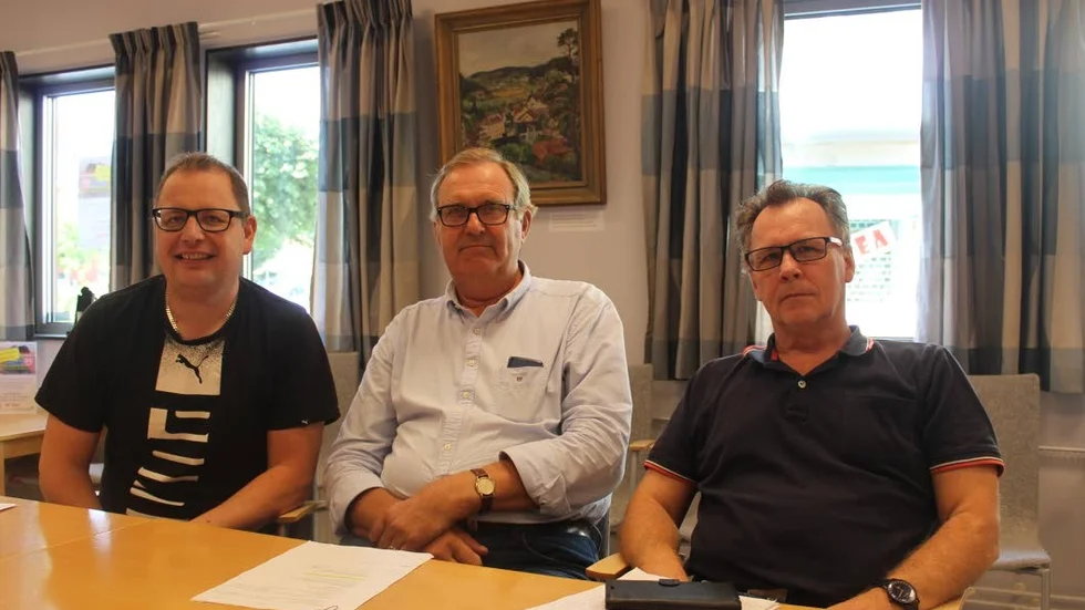 Kommunstyrelsen presidium. Fr v Lars Karlsson (L), Christer Segerstéen (M) och Conny Forsberg (S).