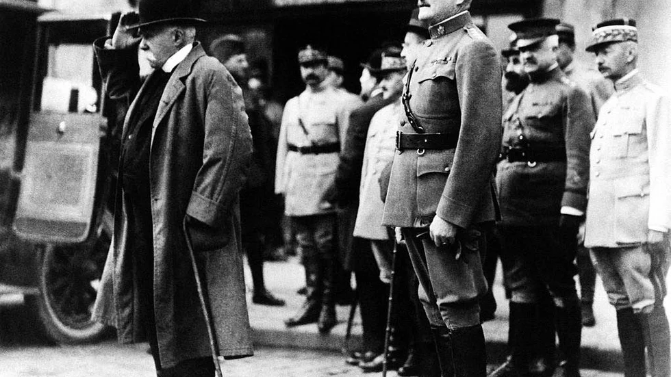 Fransk hjälte. Georges Clemenceau med USA:s general Pershing 1918.