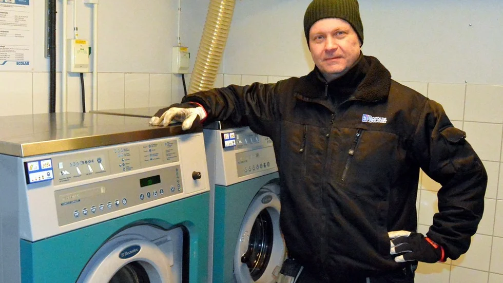 Niclas Svensson, vaktmästare Bostadsbolaget. Foto: Anders Sjögren