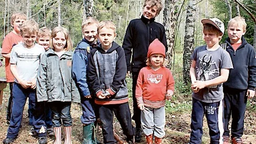 Orienterarna Albin Adolfsson, Melvin Adolfsson, Elsa Dahlström, Ludvig Dahlström, Gideon Engquist, Emil Karlsson, Lukas Kvist, Tomas Kvist, Lovisa Nilsson och Adrian Nilsson avslutade vårsäsongen i lördags.