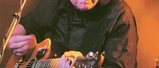 Så vackert, och så starkt, Mikael Wiehe