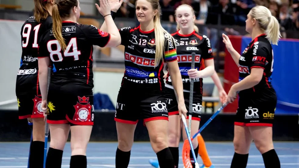 Målfest. Hela 23 gånger fick kapten Sarah Nyman och Solfjäderstaden fira att de gjort mål i derbyt mot Bibc.