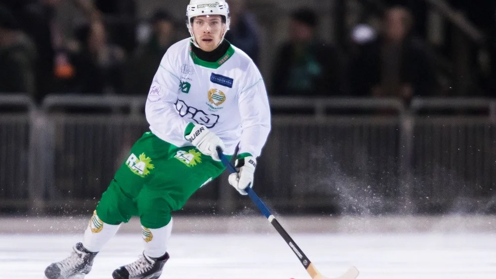 170302 Hammarbys David Brodn under kvartsfinal 4 i bandyns SM-slutspel mellan Hammarby och Bollns den 2 Februari 2017 i Stockholm. 
Foto: Kenta Jnsson / BILDBYRN / Cop 210