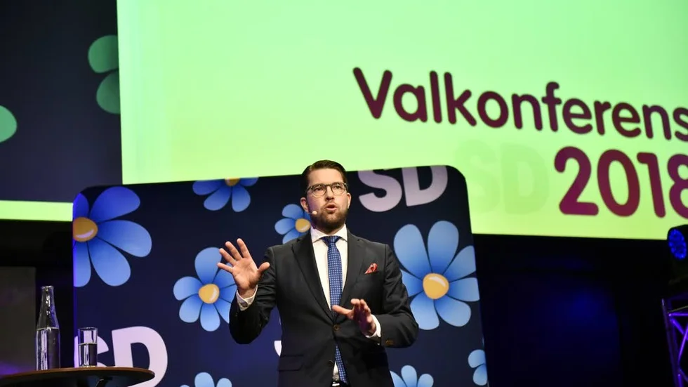 Sverigedemokraterna. Bakom skandalrubrikerna syns en snabb normaliseringsprocess.