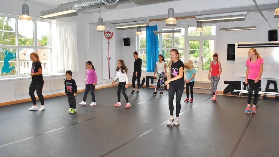 Dansstudio. Hos  Dansverkstan fick man prova olika danser på onsdagen.