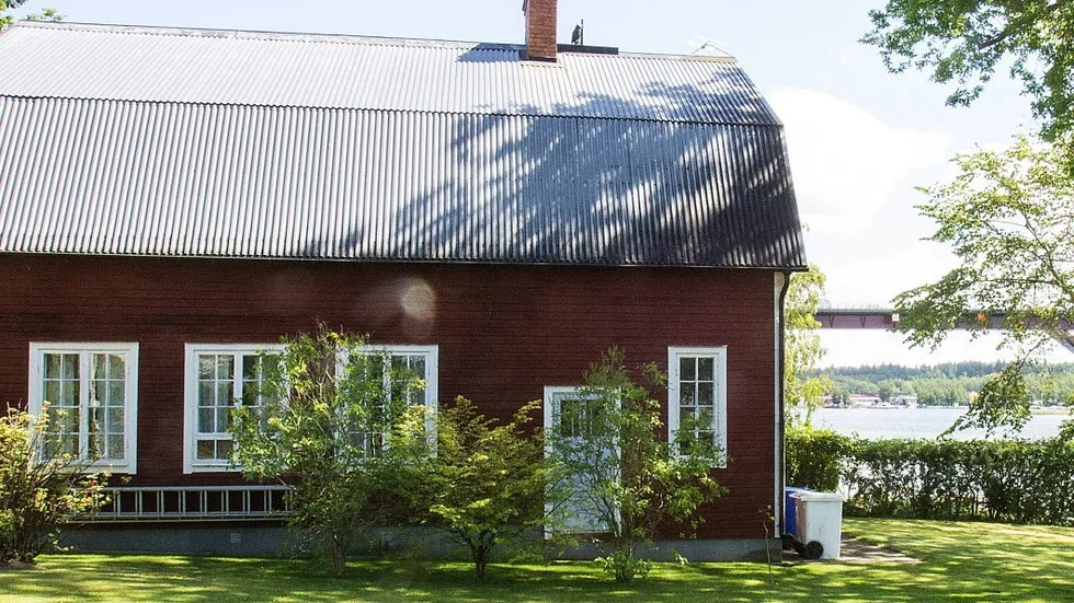 Här föddes Motala Båtvarv 1919. Den nya anläggningen anas bortom Motalabron.