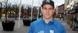 Han ska bli Motalas nya striker