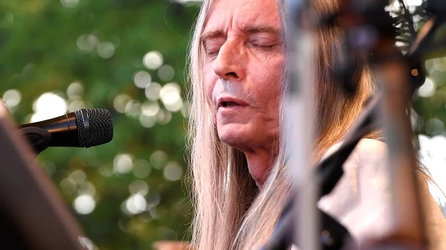 Dan Hylander med Raj Montana Band.