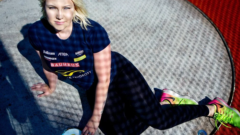 Att hon klarade pressen i kvalet på ungdoms-VM menar Anna Karlsson är en styrka när hon på torsdag kastar kvalet på junior-EM.