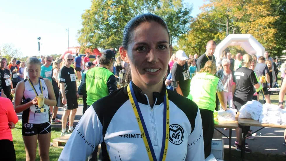 BÄST I LÄNET. Johanna Eriksson vann terräng-DM i Vrinneviskogen i Norrköping, relativt ohotad.