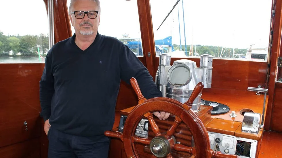 Salongskryssare. Ola Hansson är sedan åtta år tillbaka stolt ägare till "M/Y In-Ka" från år 1930.