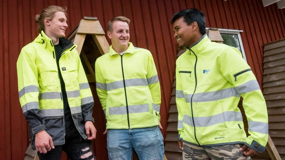 Samuel Yxklint, Edvin Wretman och Anumat Mina har gått byggprogrammet. De ser fram emot att ta studenten och börja jobba.