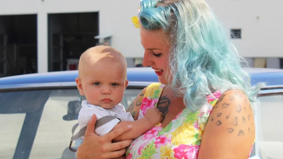 Ida Prahl tillsammans med sonen Jack.