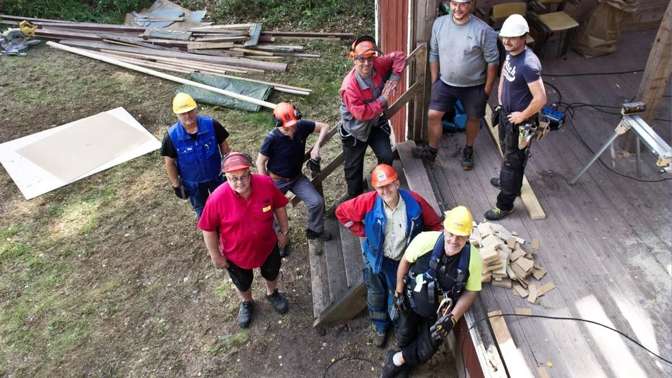 Flera engagerade medlemmar i Degerön-Godegårds IF har gett sig in i projektet.