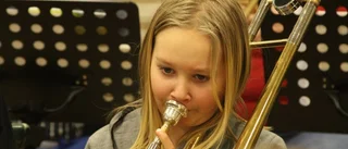 Unga blåsare tar ton med musikkåren