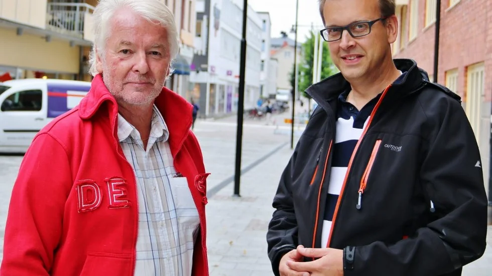 Torgny Gunnarzon och Magnus Tofvesson, arrangörer av Sportbilsdagen, ser fram emot helgen. 
Foto: Liselotte S Johansson