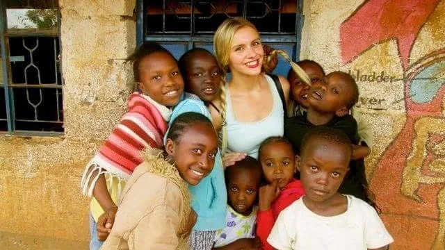 Juja. Alma Korsfeldt jobbar som volontär och danslärare vid en skola i Juja, som är en av Nairobis förorter.