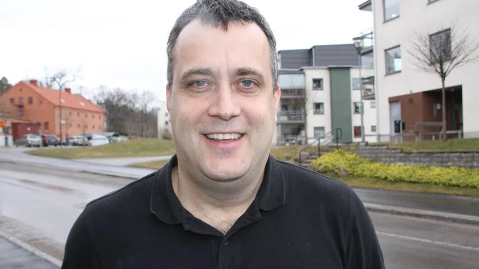 Volontär. Andreas Ardenfors blir kvar som sådan.
