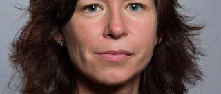 Han kräver två politikers avgång