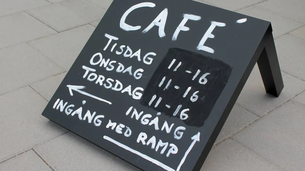 Sommarcaféet är öppet tre dagar i veckan och har blivt en plats där många känner stor trygghet.