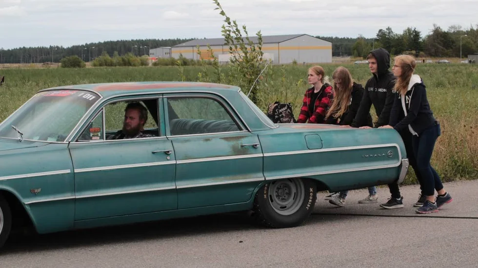 Vissa behövde lite hjälp på traven.
