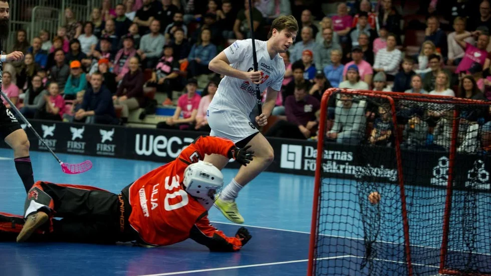Felix Lanver gjorde tre mål när Linköping IBK vann träningsmatchen mot Erä Viikingit från Helsingfors med 12–3.