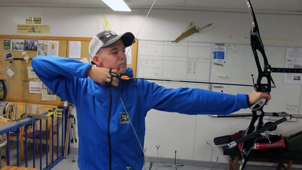 David Fredriksson spänner bågen högt, även i internationella sammanhang. I Mjölby finns en bra miljö att utvecklas.