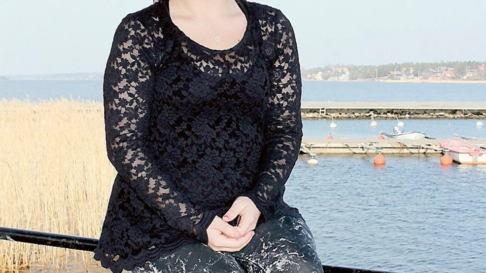 Hanna Holmberg är 50 kilo lättare än för ett år sedan. Att göra en gastric sleeve-operation är inget hon ångrar. Istället vill hon uppmuntra andra med fetma att ta steget till ett lättare liv.