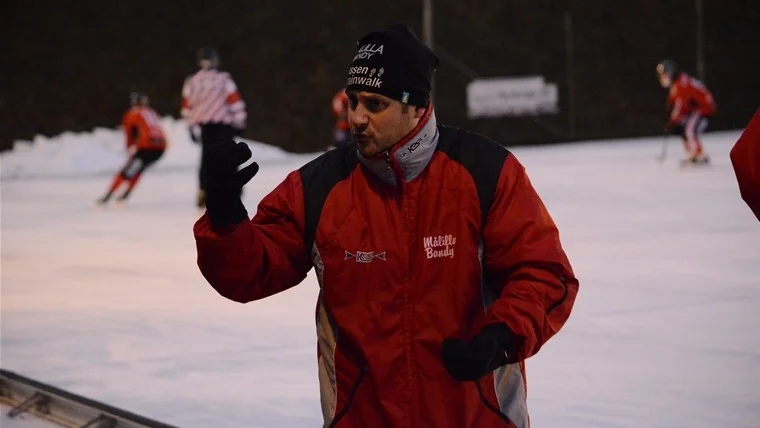 Johnny Quiros, tränare i Målilla Bandy