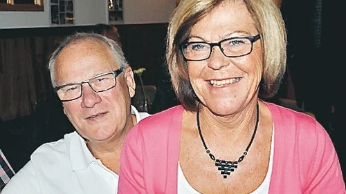 Det har blivit en och annan svängom på Pumpen för Lisbeth och Johnny Wärnström. De har missat två danser på 25 år.