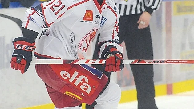 Mycket talar för att Victor Öhman lämnar Västervik för spel i Pantern till nästa säsong. Foto: Magnus Strömsten