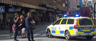 Polisen hittade pistol i bil