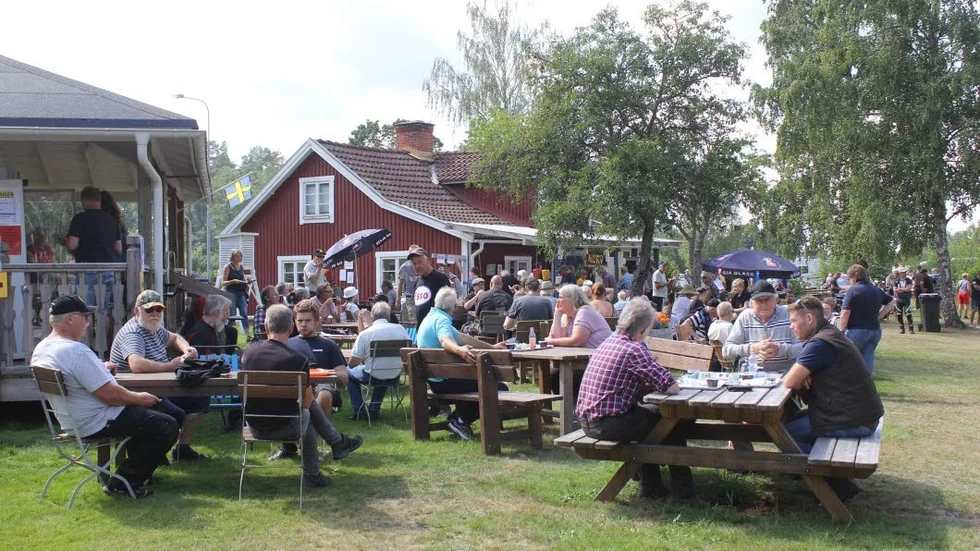 Under lördag besöktes Motorns Dag av uppskattningsvis 2 500 personer, som tycktes trivas i hembygdsparken.