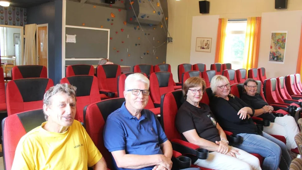 Hälften av bions ideella krafter. Fr v Börje Carlsson, Torsten Sandén, Inger Sandén, Jeanette Lundberg och Laila Carlsson