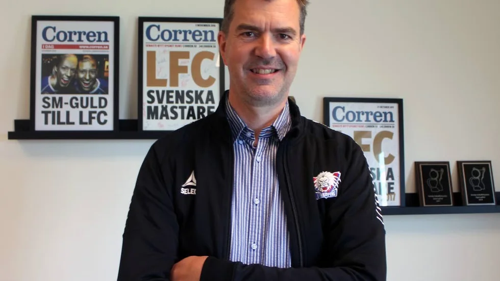 Det finns lite plats kvar på kansliet för nya löpsedlar om framgångar för Linköpings FC. LFC:s marknadschef Peter Green är gäst i veckans Sportsnack.